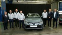 Bakan Varank, Toyota`nın `Corolla Sedan Hybrid` modelini inceledi Bakan Varank, Toyota`nın `Corolla Sedan Hybrid` modelini inceledi