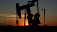 Petrolün varili 68,64 dolara yükseldi Petrolün varili 68,64 dolara yükseldi