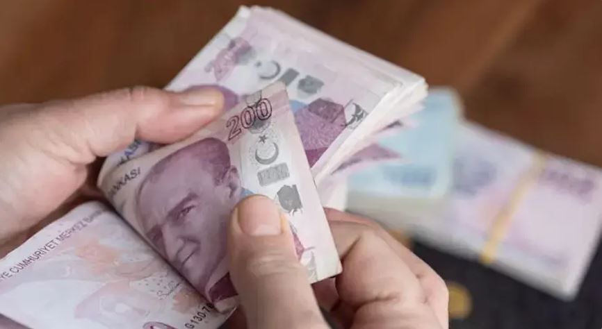 Son dakika: AK Parti`nin en düşük emekli maaşı teklifi belli oldu